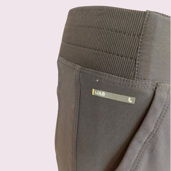 LOLË Womens Hattie Capri Pants Black - Picture 4 of 4
